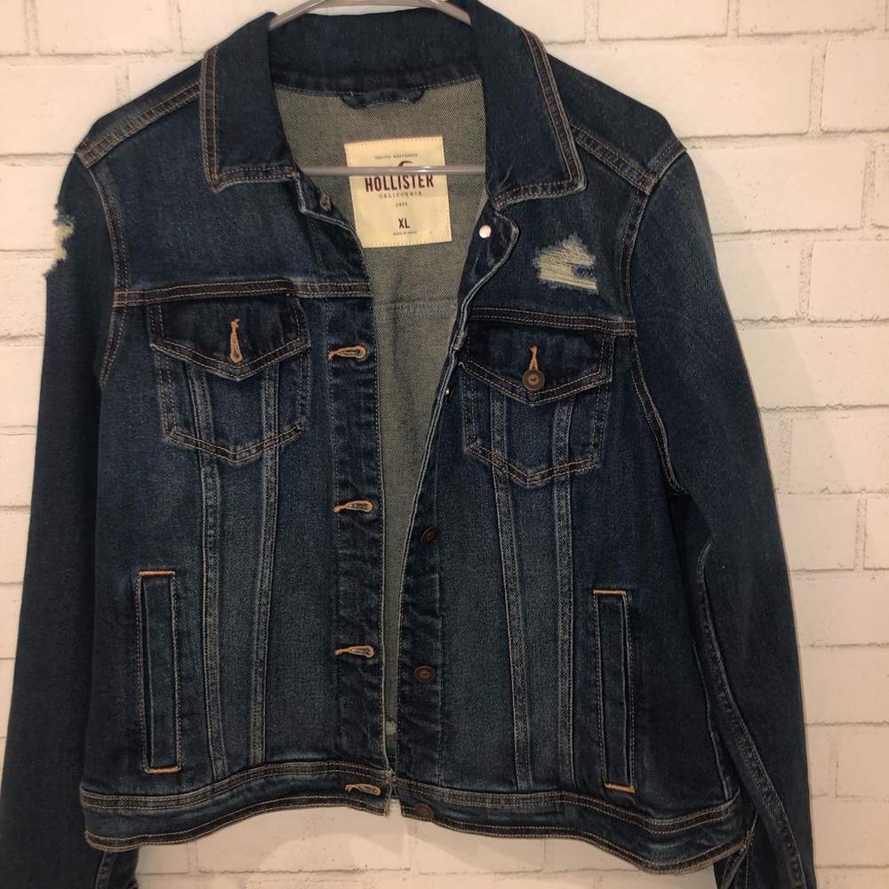 Dark wash denim jean jacket